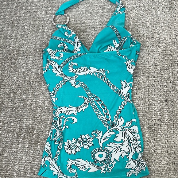 O’linda halter top with rhinestone detail - Picture 4 of 6